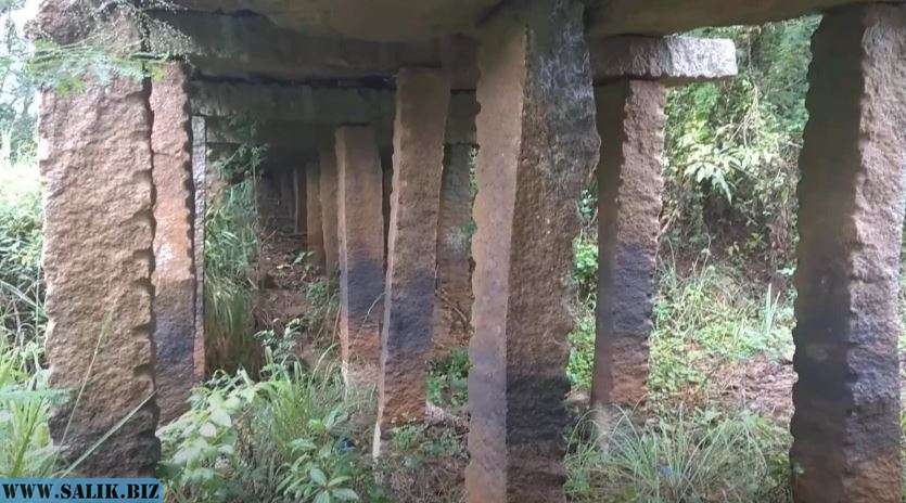         Древние каменные мосты Шри-Ланки. Построены на века				            