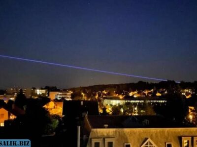 Странный голубой луч в небе Германии 22 0545053ca474bba2fc54b1117959199e 1