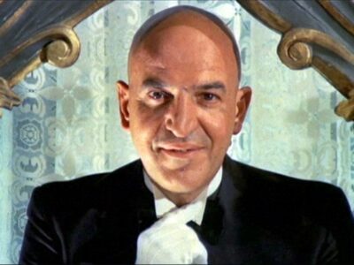 Как американскому актеру Телли Саваласу помог водитель-призрак 21 61480749