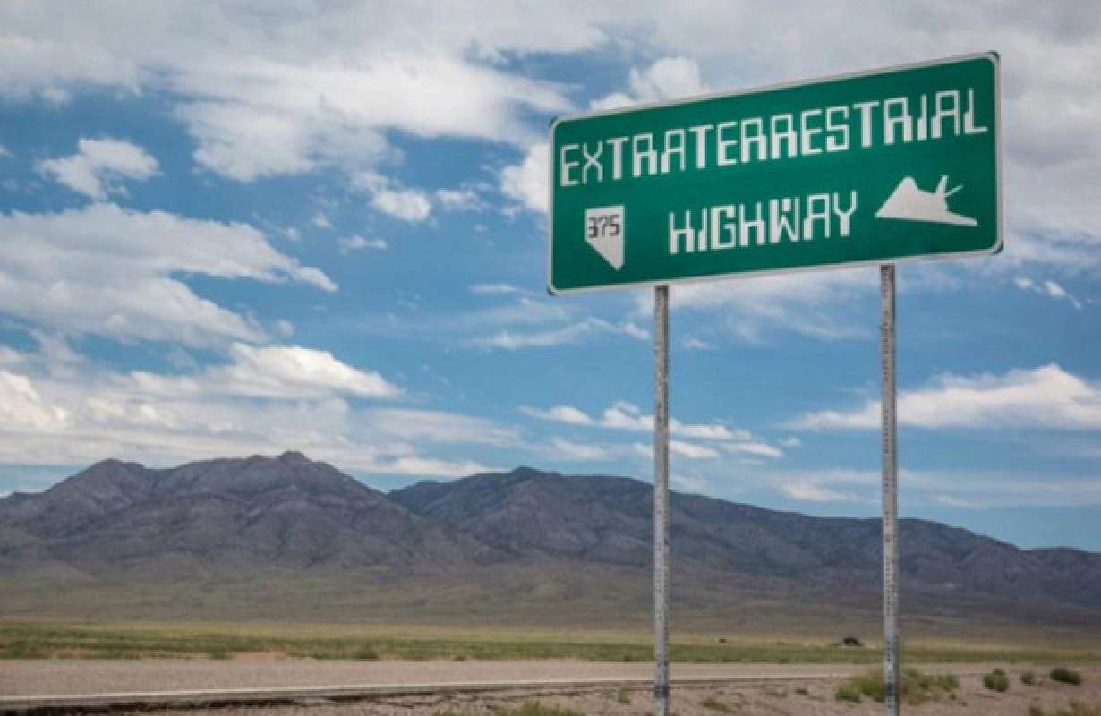 Двух парней поймали, когда они проникли в «Зону 51» 18 6379