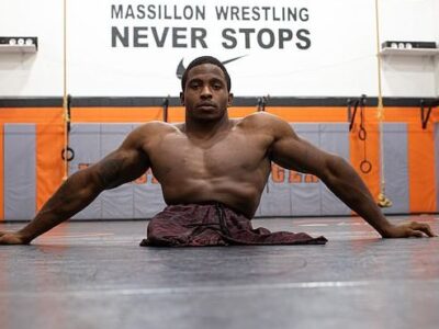 Зион Кларк - борец с половиной тела 20 69599887