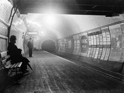 Призрачные обитатели лондонского метро 23 london metro 0001