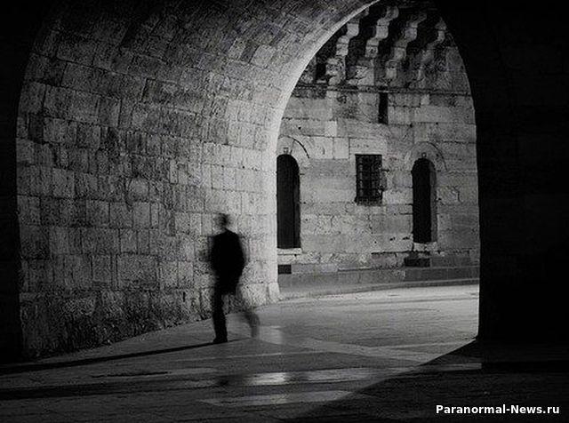 После пребывания в коме мужчина начал видеть странные темные маленькие фигурки 18 77344851