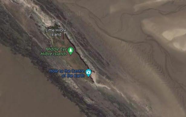 На картах Google обнаружили загадочную «дыру в центре Земли» 18 esrpic 6135dbcecdbf91