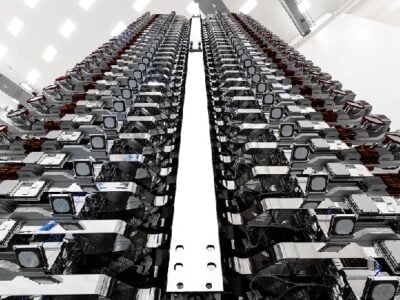 Ученые NASA в недоумении: SpaceX намерена увеличить число спутников на орбите до 30 тысяч 22 esrpic 62050ef8900931