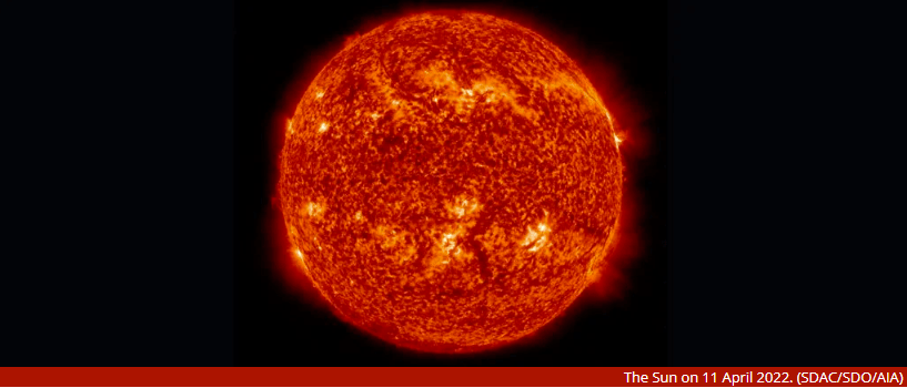 'Мертвое' солнечное пятно только что взорвалось, запустив плазменный шар в сторону Земли 18 30860889