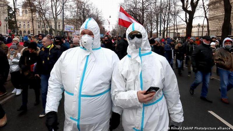 Более 60% случаев коронавируса в Австрии были сфальсифицированы 18 71208065