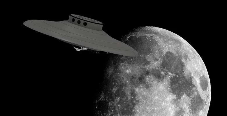 «Флот из 38 НЛО» запечатлели возле Луны (ВИДЕО) 18 esrpic 62d7a693c8f791