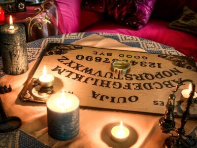 Пугающие последствия игр с доской Уиджа 25 25366890