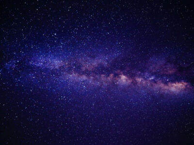 Новая теория о Вселенной: 'уставший свет' против Большого взрыва 22 s25039927