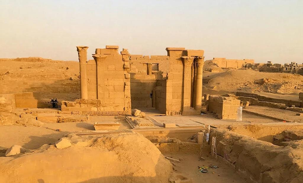 Археологи обнаружили древний храм Солнца в Египте 18 esrpic 6942836331a621